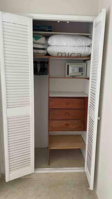 Vacation In Apartment *